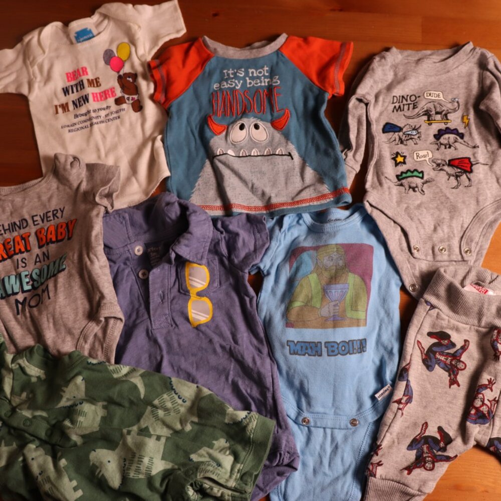 Lot of 8 baby clothes for 0/3M clothing,  longsleeved, shortsleeve, combo, dino